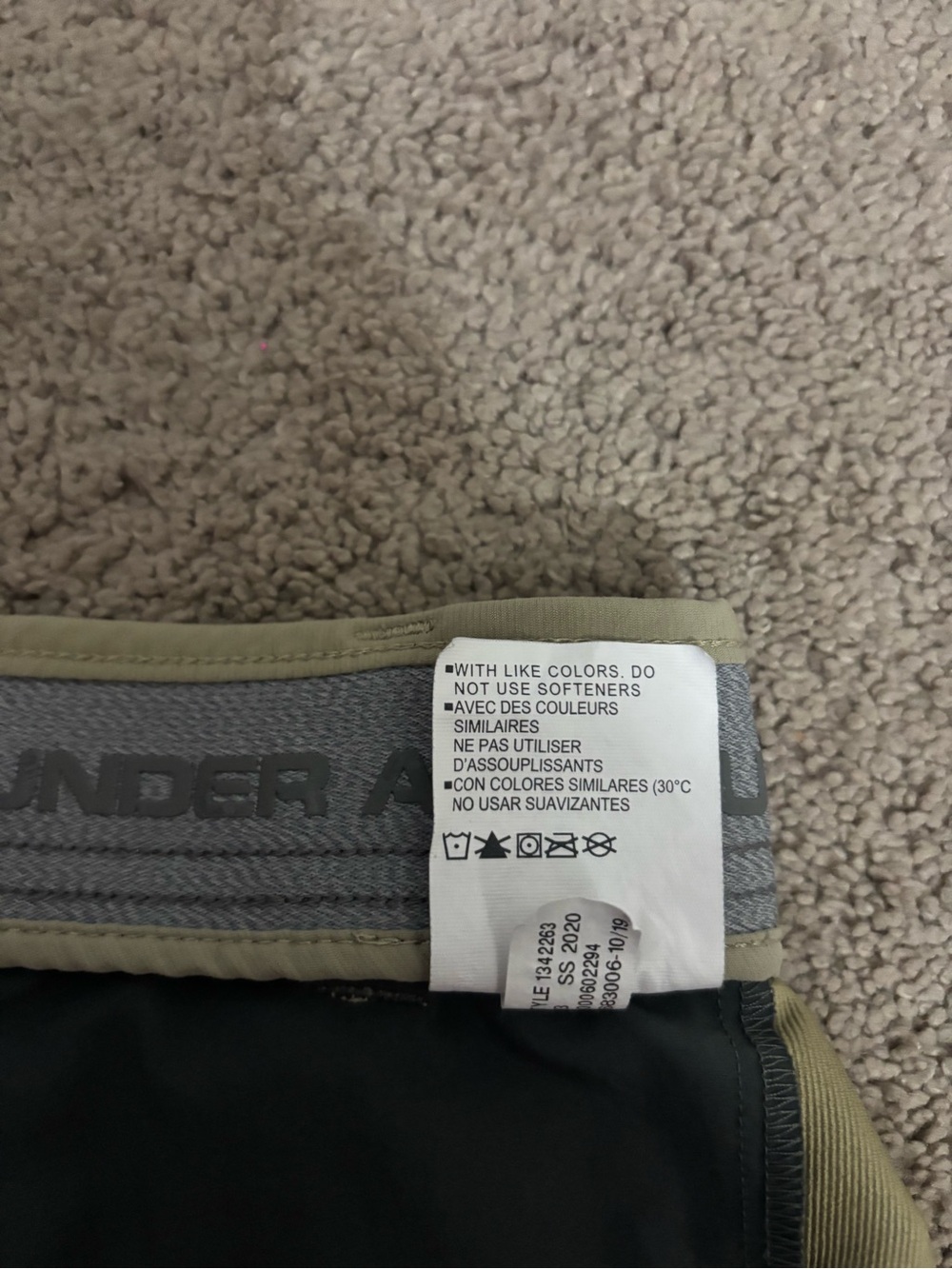 Under Armour Match Play Golf Pants
Men Beige Straight Leg Nylon
Blend Stretch - Picture 10 of 15